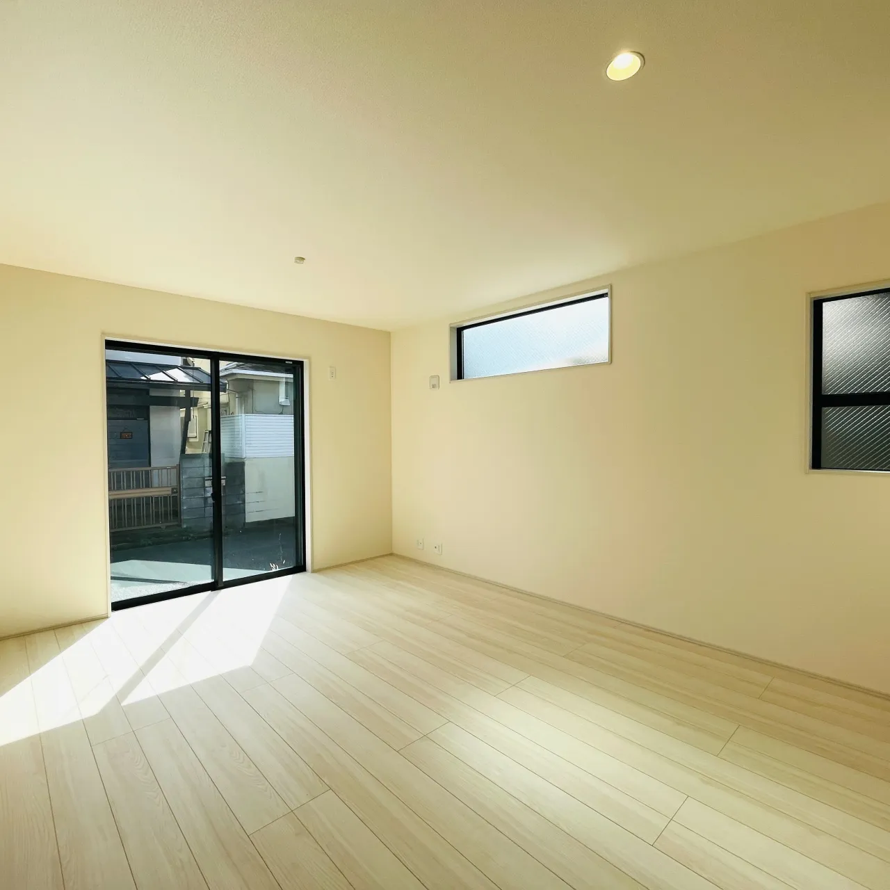 【青梅市末広町 新築戸建|「小作」駅徒歩10分!収納充実の2...